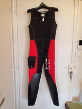 Load image into Gallery viewer, Ensemble Guide rouge et noir taille 4